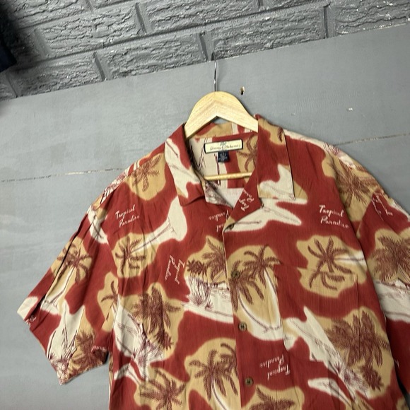 Tommy Bahama Other - Tommy Bahama 100% Silk Button-Up Shirt Floral RN 86549 Size Large